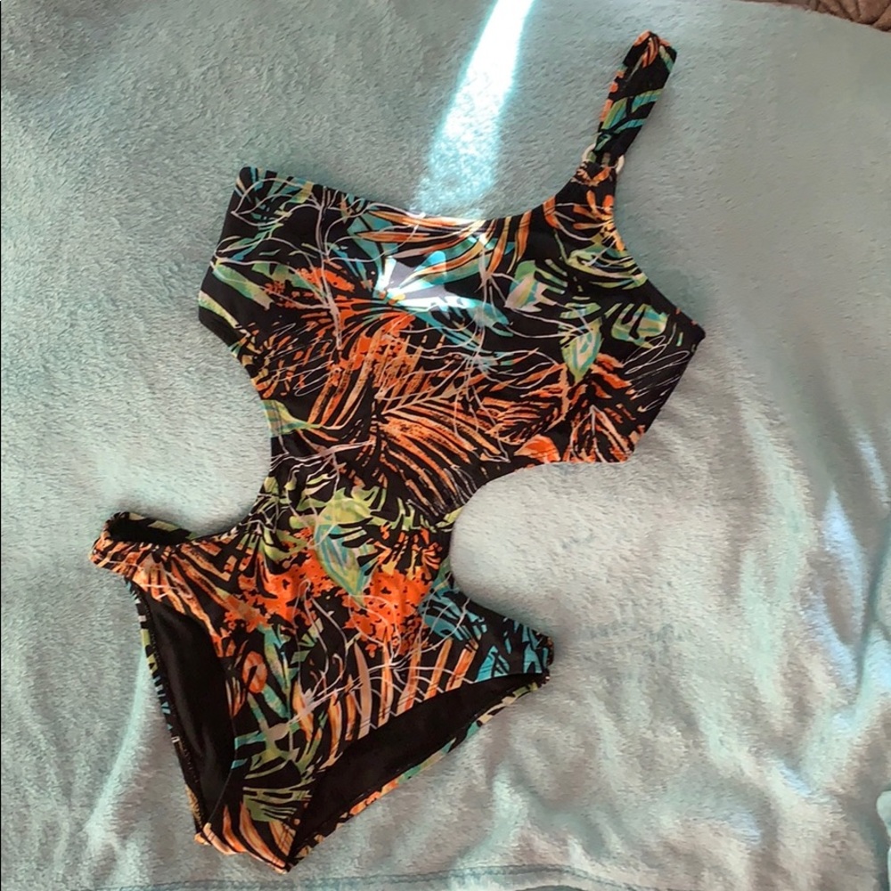 Sexy Tropical Bathing-suit